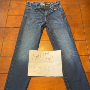American Eagle Straight Fit Jeans